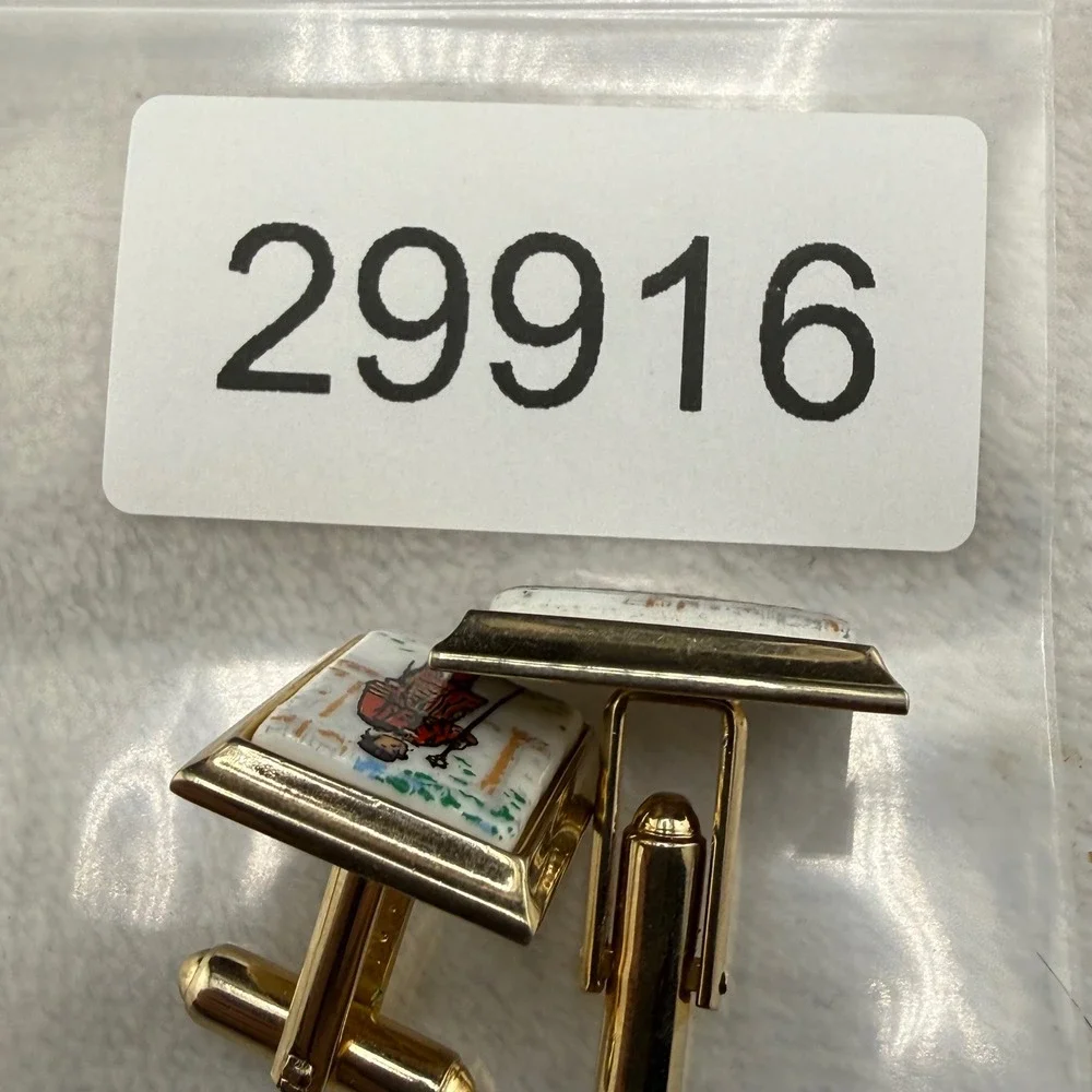 Vintage Shields Cufflinks Gold Tone Enamel Beefeater Yeoman Warder